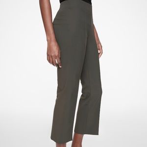 Athleta Mercurial Crop in Arbor Olive